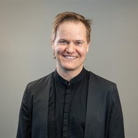   Tuomas Aro
